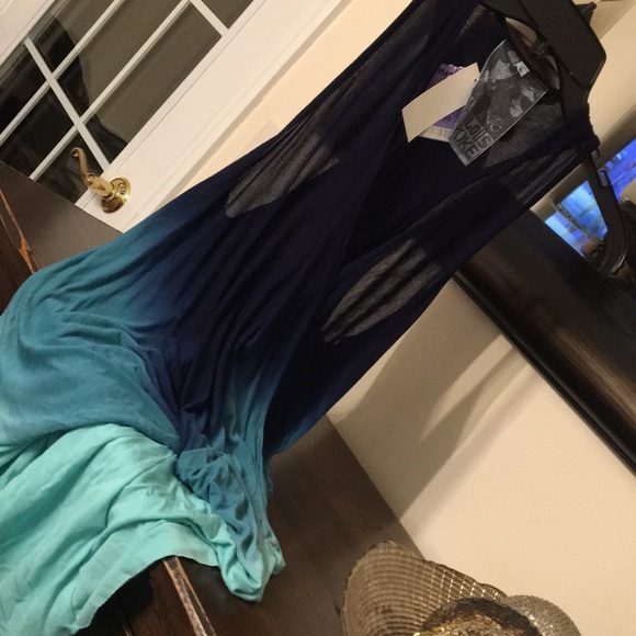 Top - Picture 3 of 4